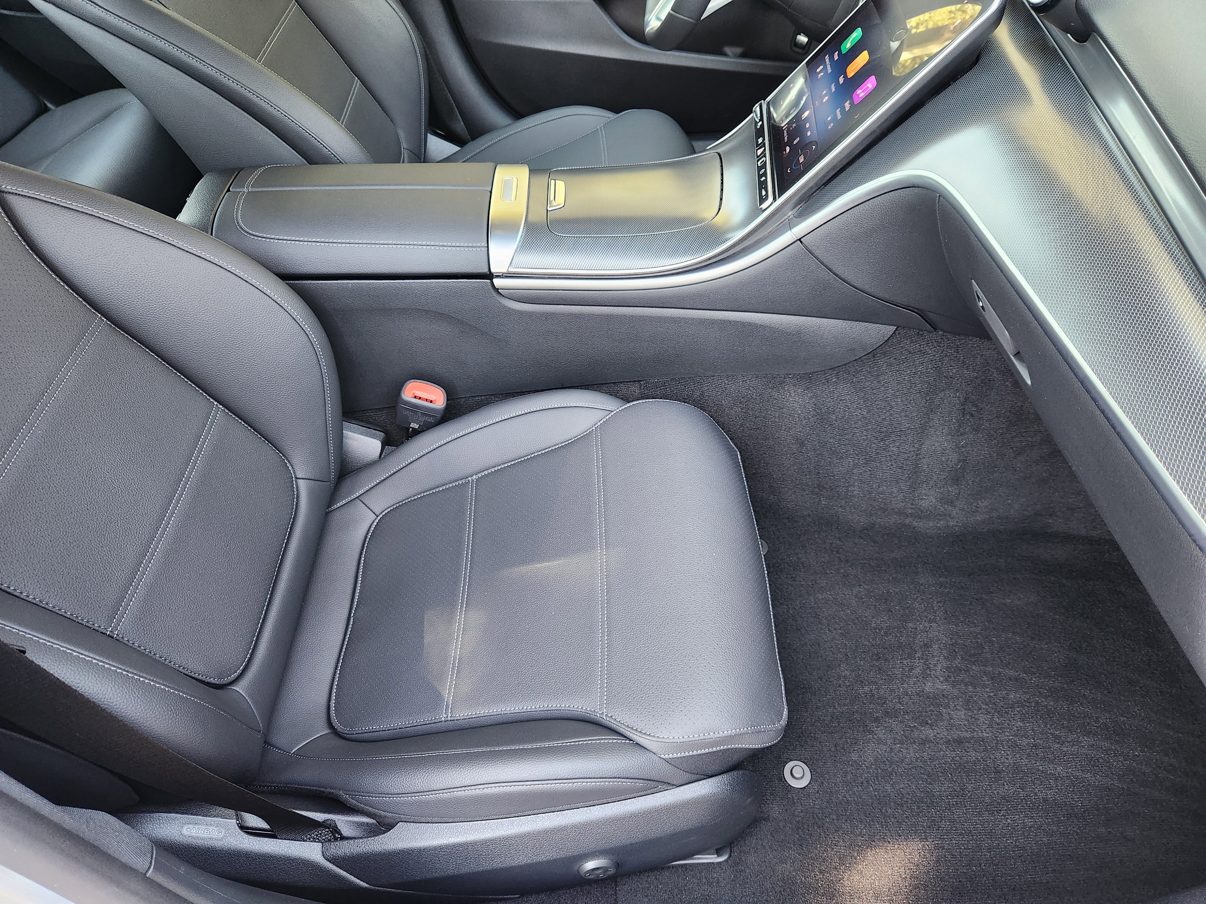 Certified 2025 Mercedes-Benz C 300 4MATIC Sedan image 14