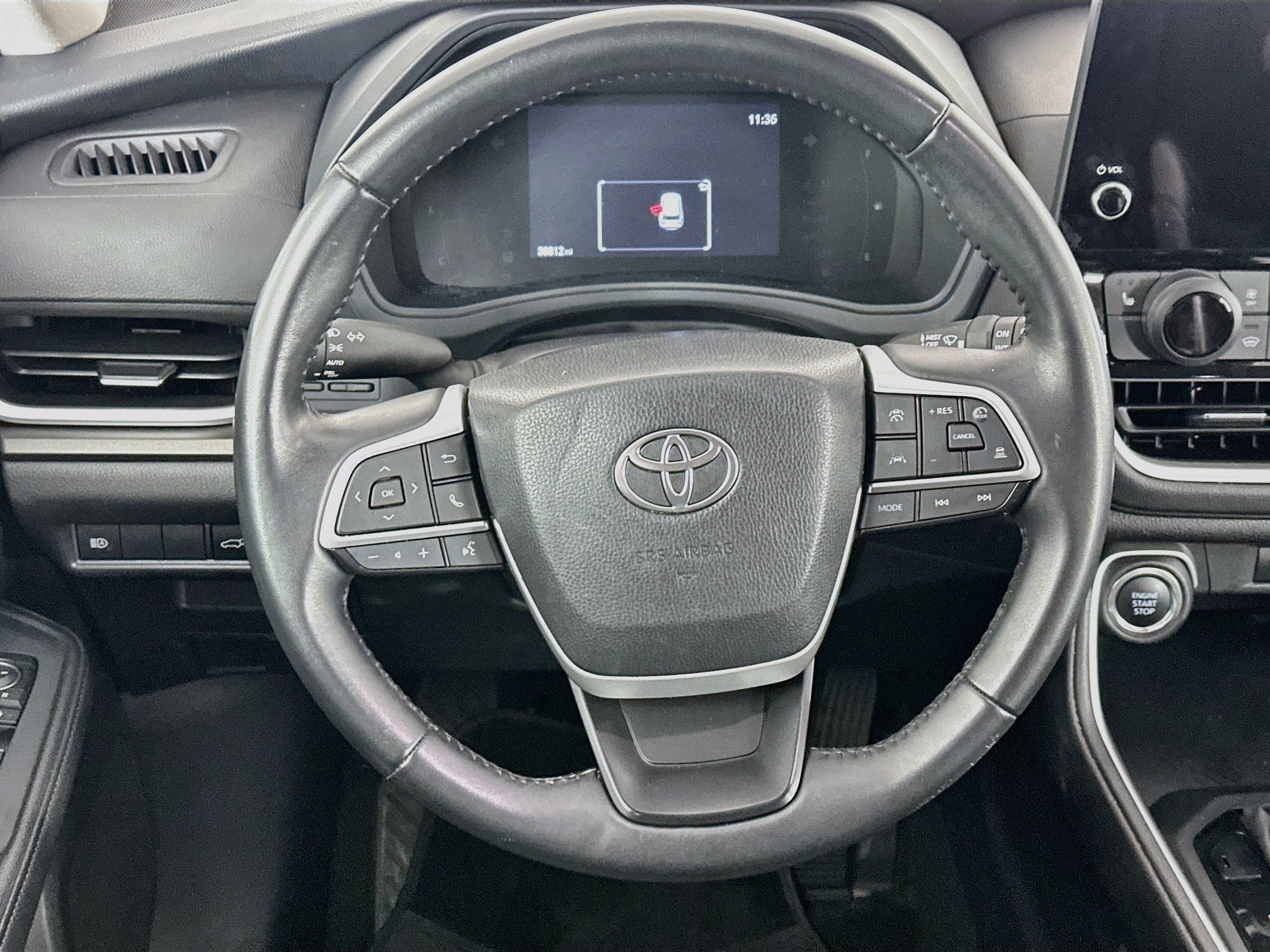 Used 2025 Toyota Grand Highlander AWD image 18