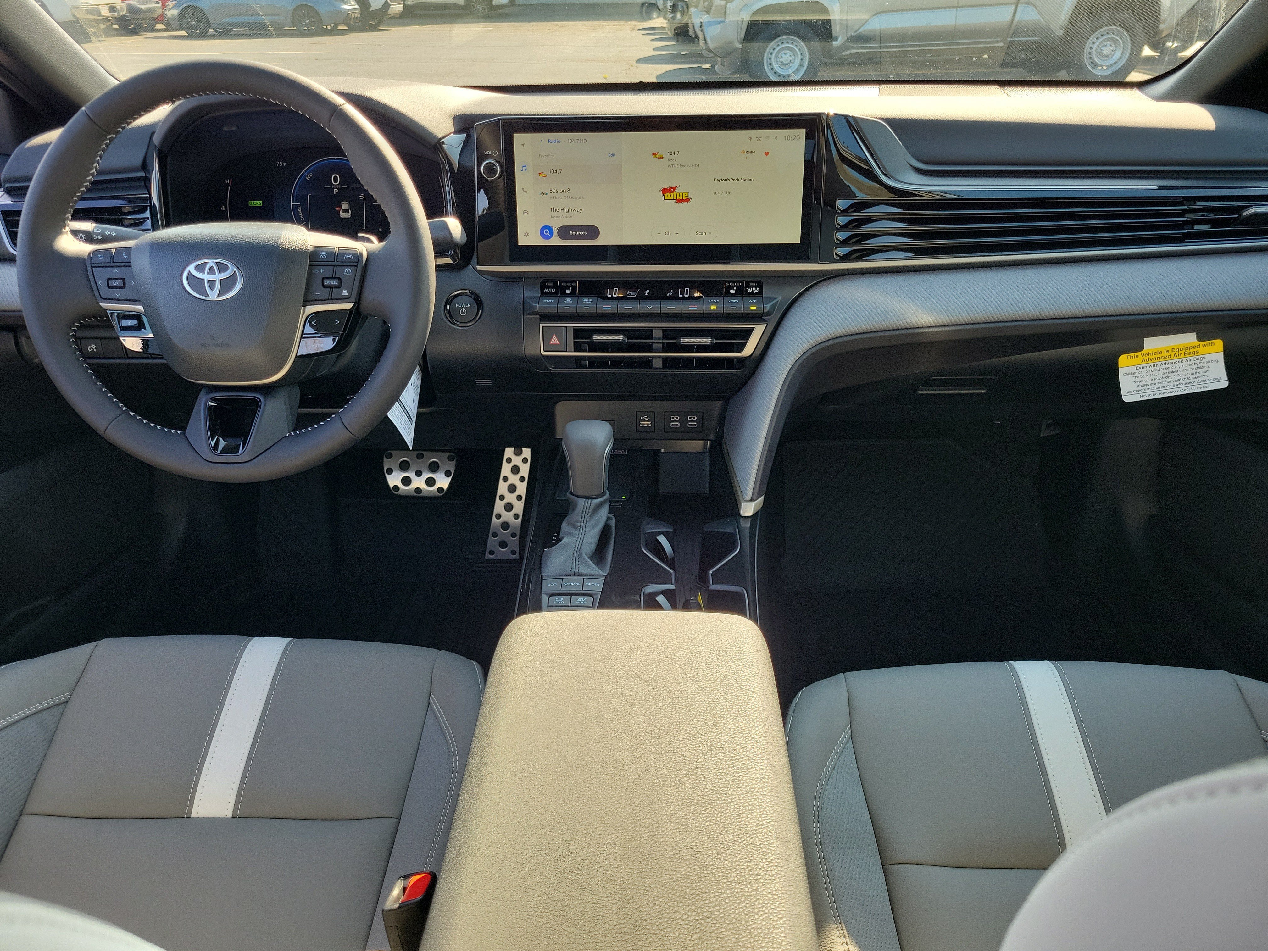 New 2026 Toyota Camry SE FWD image 9