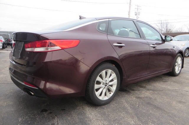 Used 2018 Kia Optima LX w/ 17" Alloy Wheels Package image 23