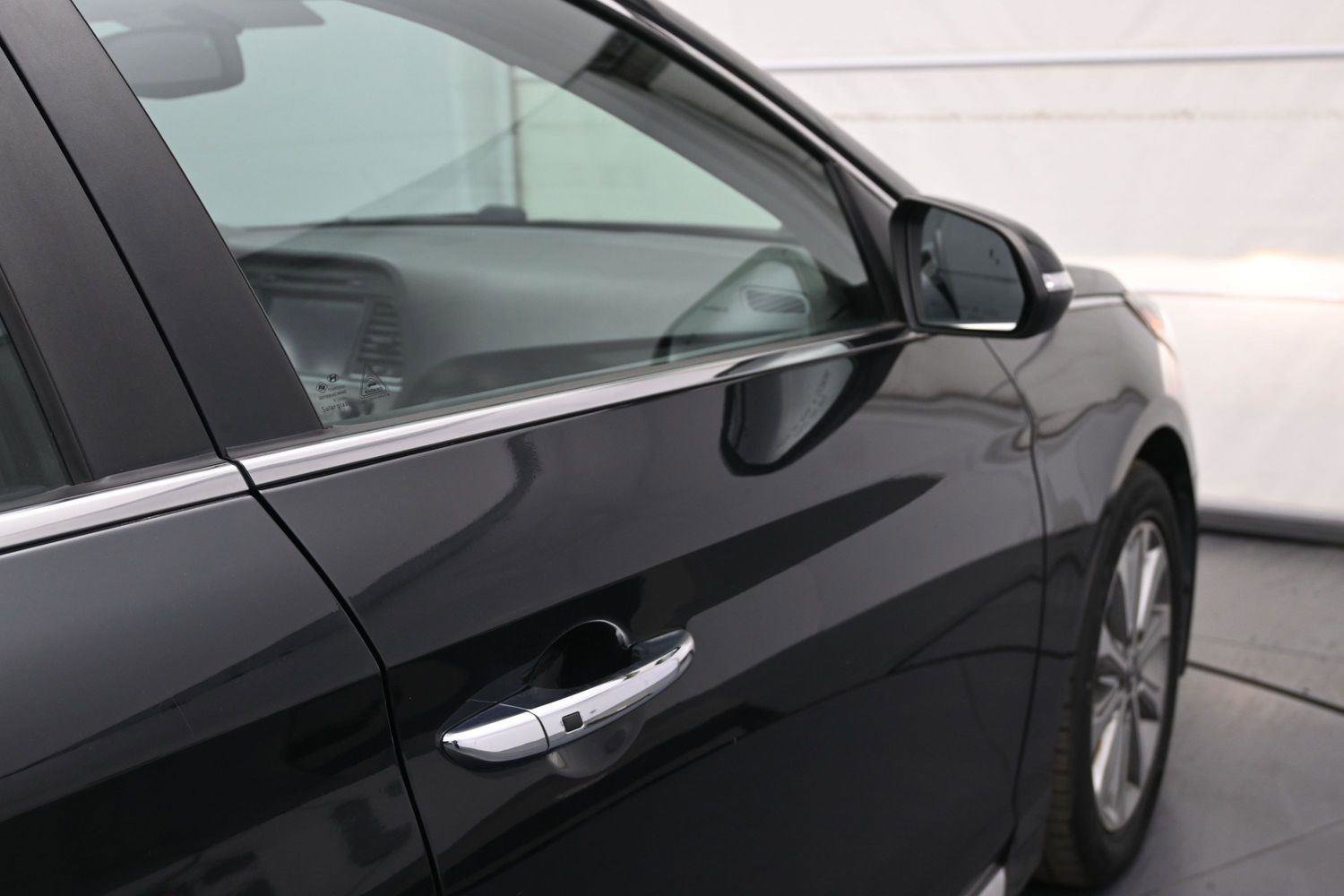 Used 2017 Hyundai Sonata Limited w/ Tech Package 03 FWD image 14