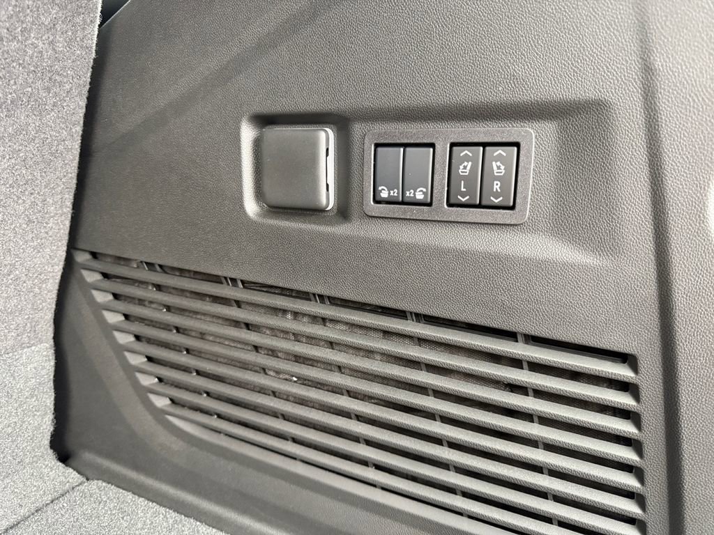 New 2026 Chevrolet Tahoe High Country image 29