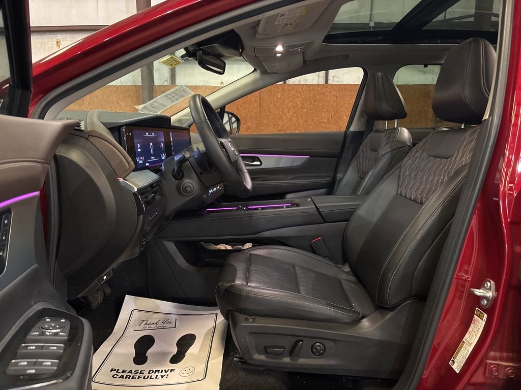 Used 2025 Nissan Murano Platinum w/ Cargo Package AWD/4WD image 9