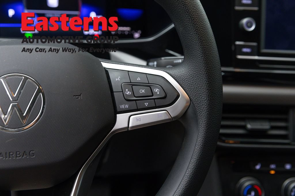 Used 2022 Volkswagen Taos S AWD/4WD image 15