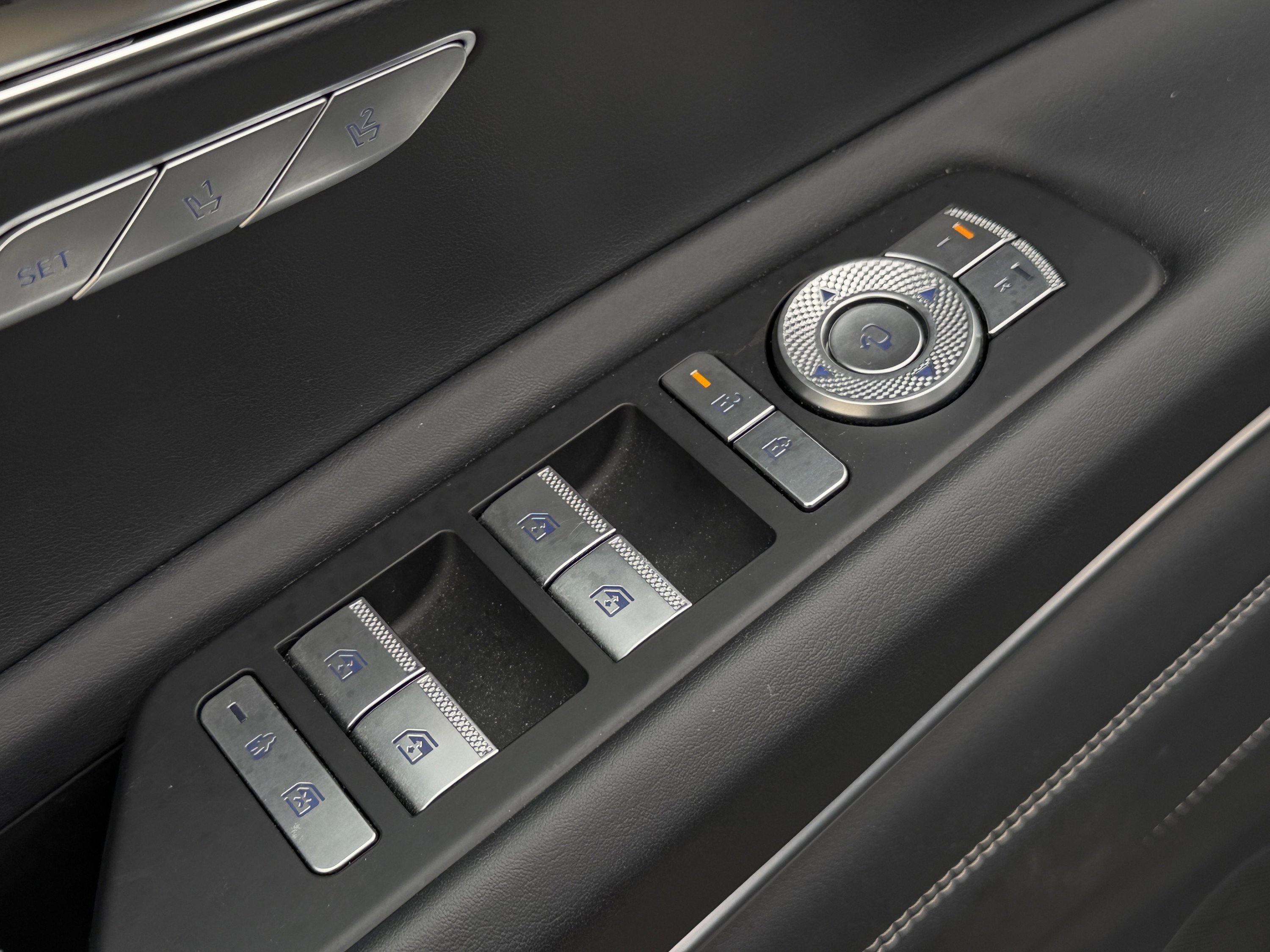 Used 2025 Genesis GV80 2.5T Standard image 24