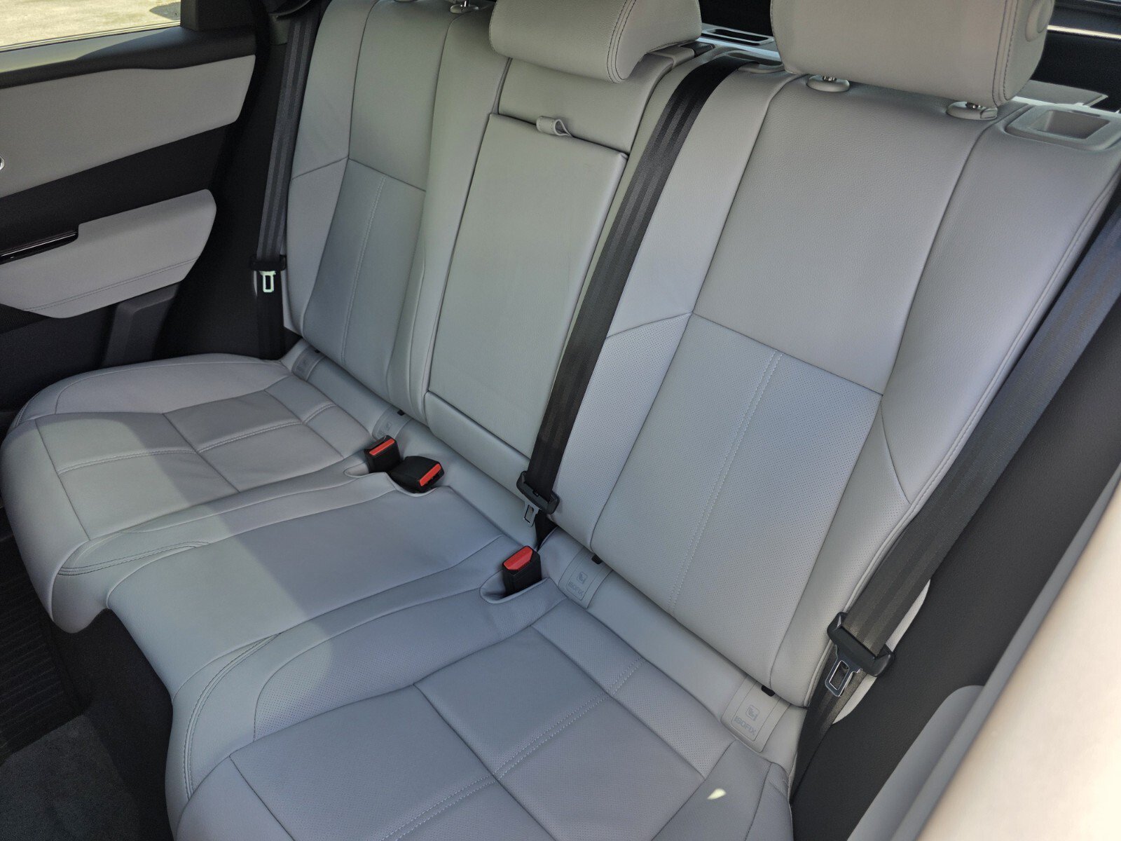 New 2026 Land Rover Range Rover Velar Belgravia AWD/4WD image 14