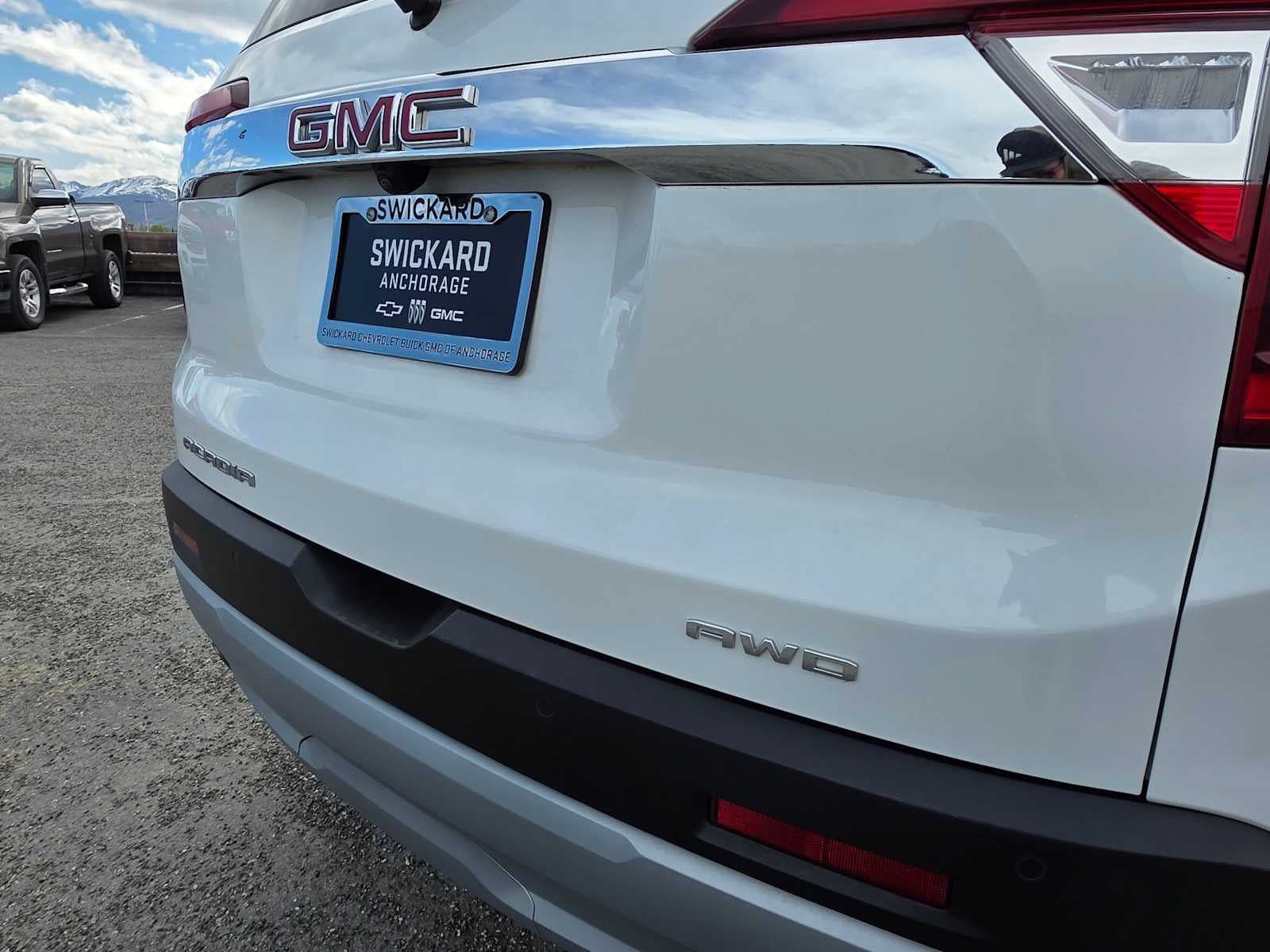 Used 2022 GMC Acadia SLE w/ Driver Convenience Package AWD/4WD image 14
