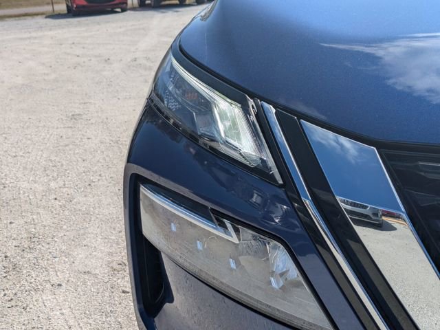 Used 2023 Nissan Rogue SV image 8