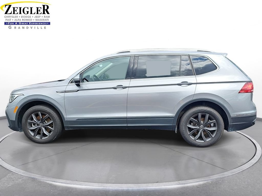 Used 2023 Volkswagen Tiguan SE AWD/4WD image 8