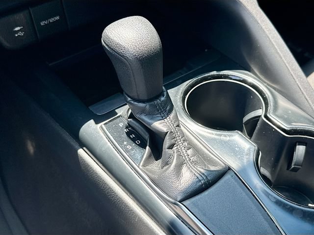 Used 2018 Toyota Camry LE FWD image 22