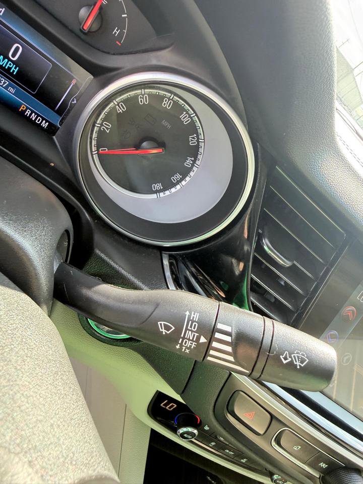 Used 2018 Buick Regal Essence w/ Driver Confidence Package #1 image 17