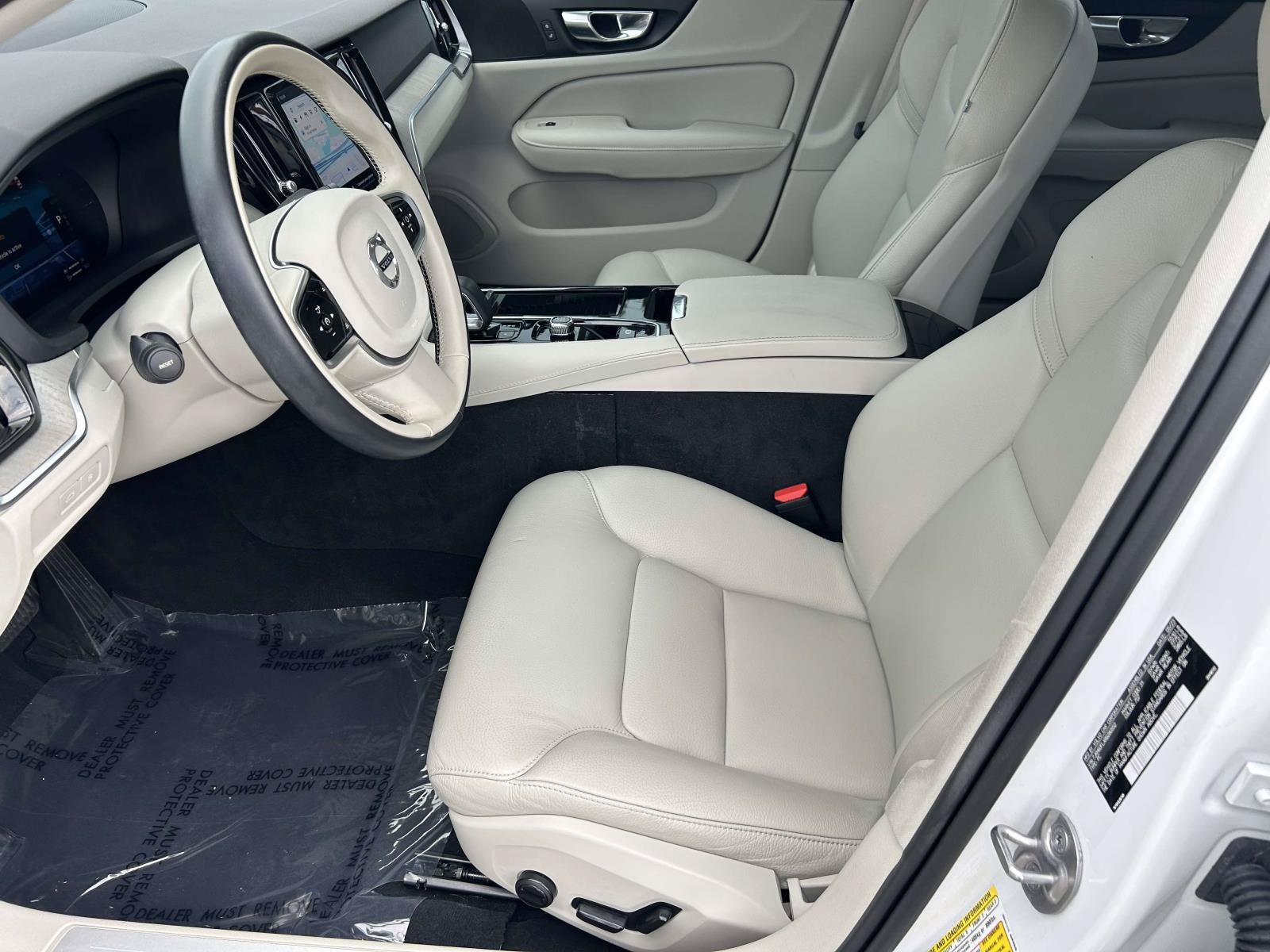 Certified 2024 Volvo S60 T8 Plus w/ Climate Package AWD/4WD image 18