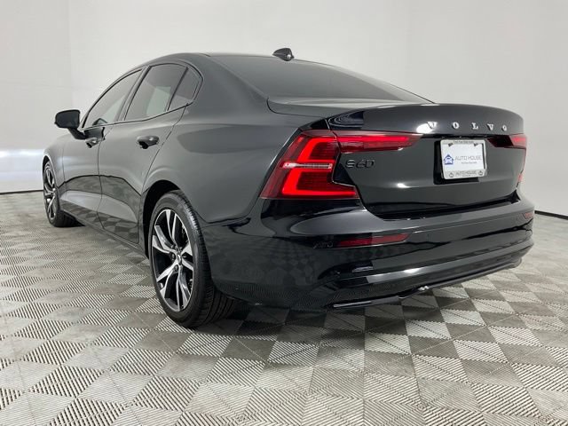 Used 2024 Volvo S60 B5 Core FWD image 4