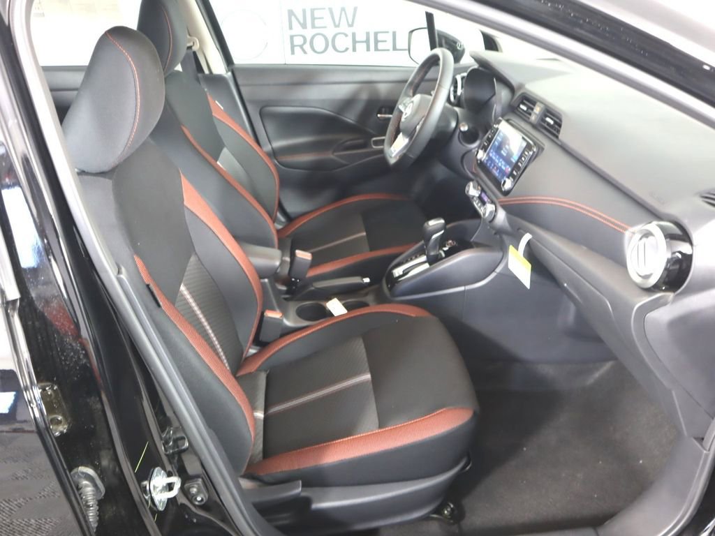 Certified 2025 Nissan Versa SR w/ Trunk Package image 25