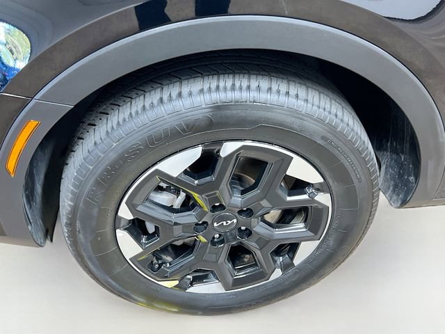 Certified 2024 Kia Sorento S image 31