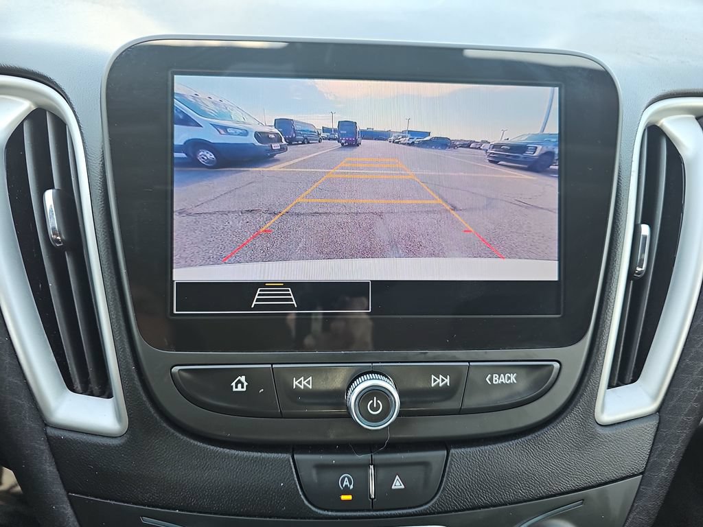 Used 2024 Chevrolet Malibu LT FWD image 21