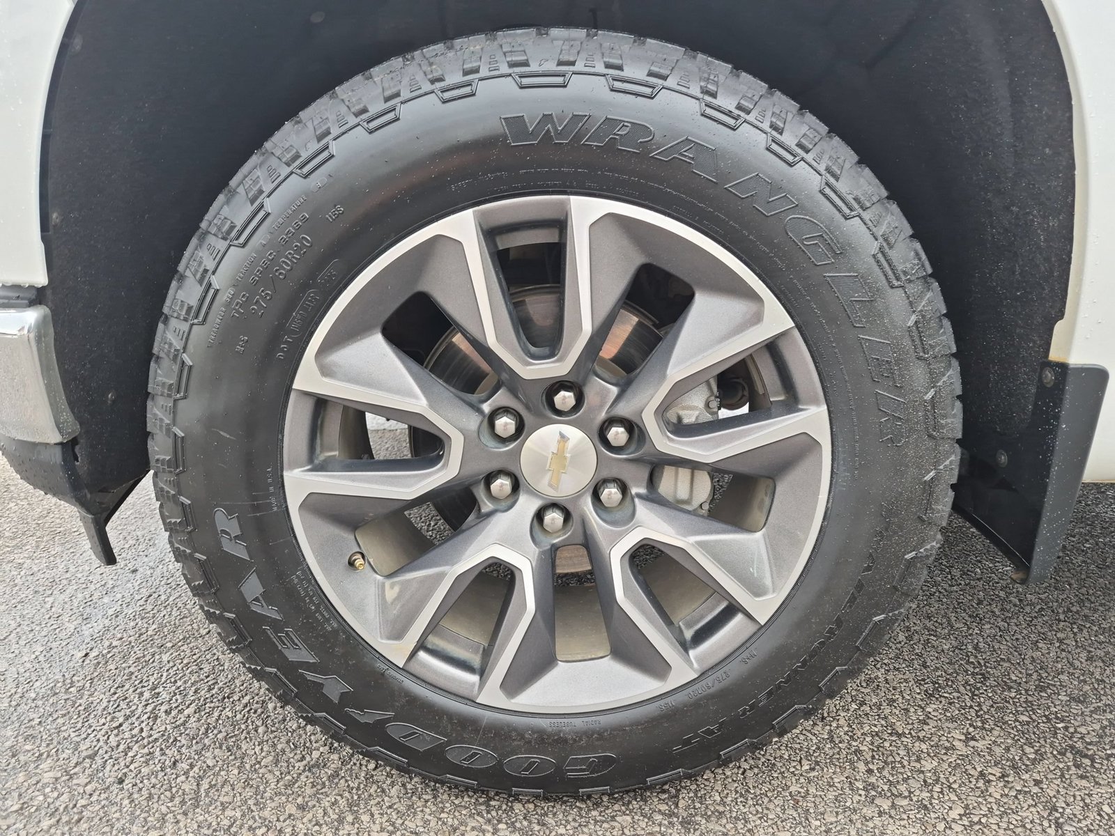 Used 2020 Chevrolet Silverado 1500 LT w/ All-Star Edition AWD/4WD image 21