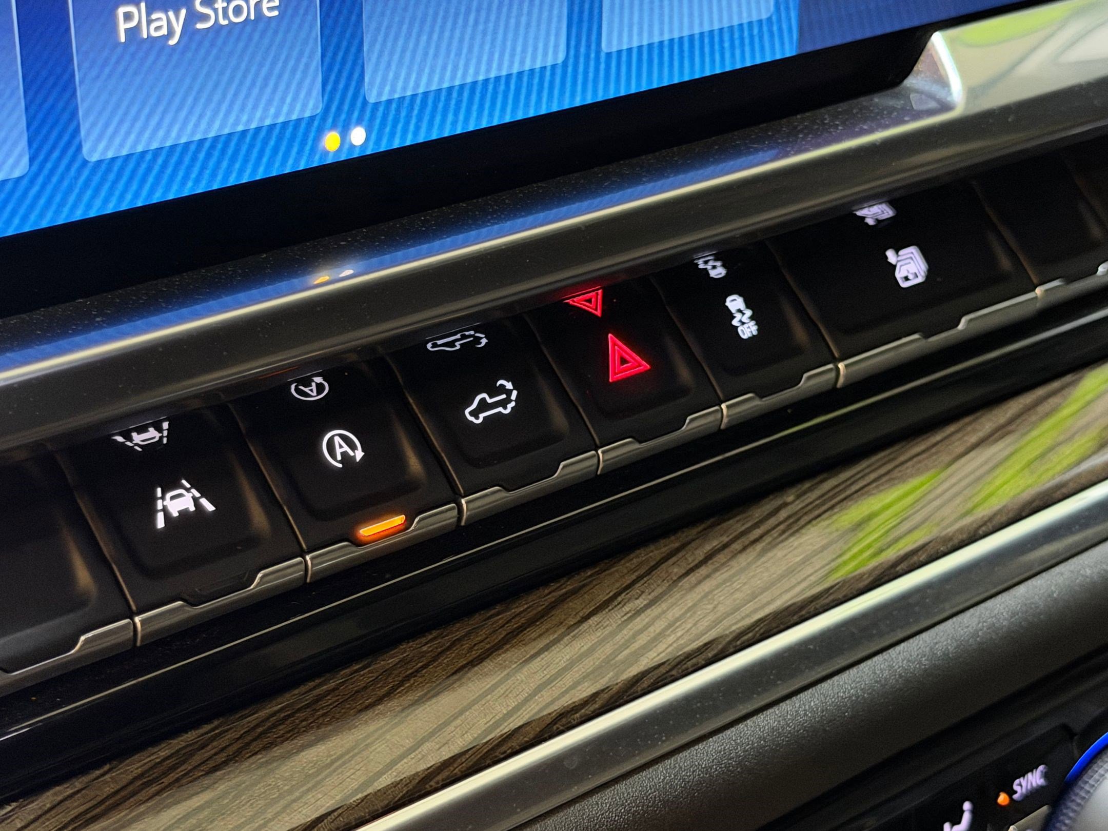 Used 2022 Chevrolet Silverado 1500 LT RWD image 29