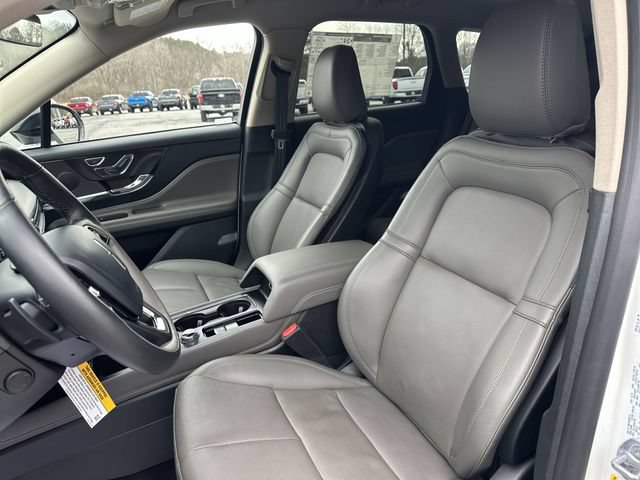 New 2025 Lincoln Corsair Reserve w/ Jet Appearance Package AWD/4WD image 15