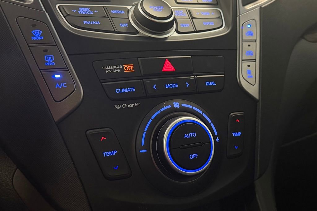 Used 2014 Hyundai Santa Fe Limited w/ Ultimate Package 07 image 20