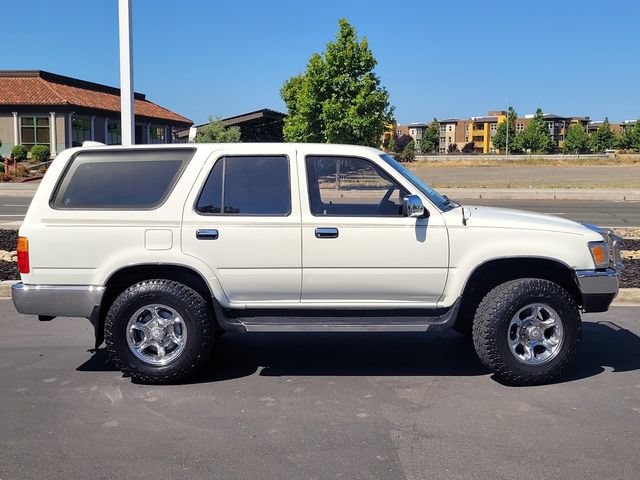 Used 1995 Toyota 4Runner SR5 RWD image 5