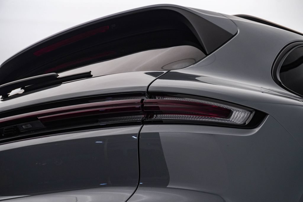 New 2026 Porsche Cayenne AWD/4WD image 12