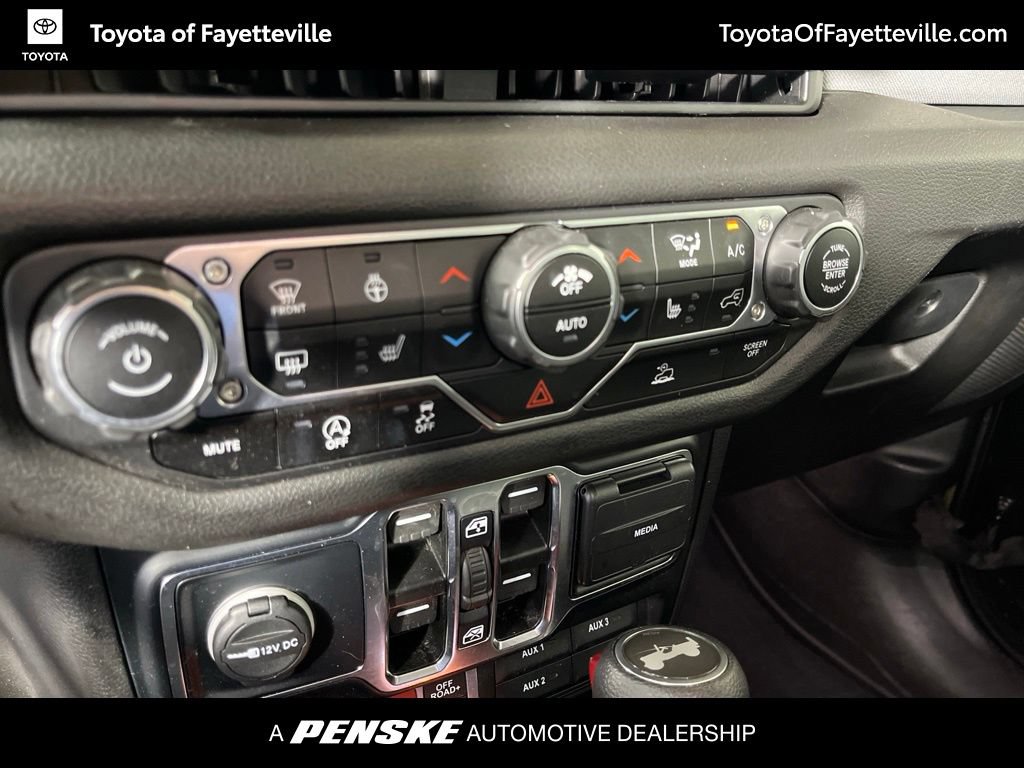 Used 2024 Jeep Wrangler Unlimited Sport AWD/4WD image 29