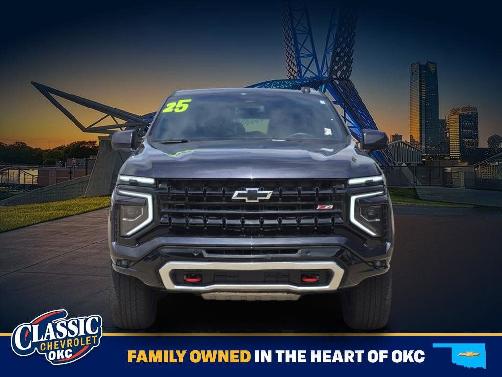 Used 2025 Chevrolet Tahoe Z71 AWD/4WD image 2