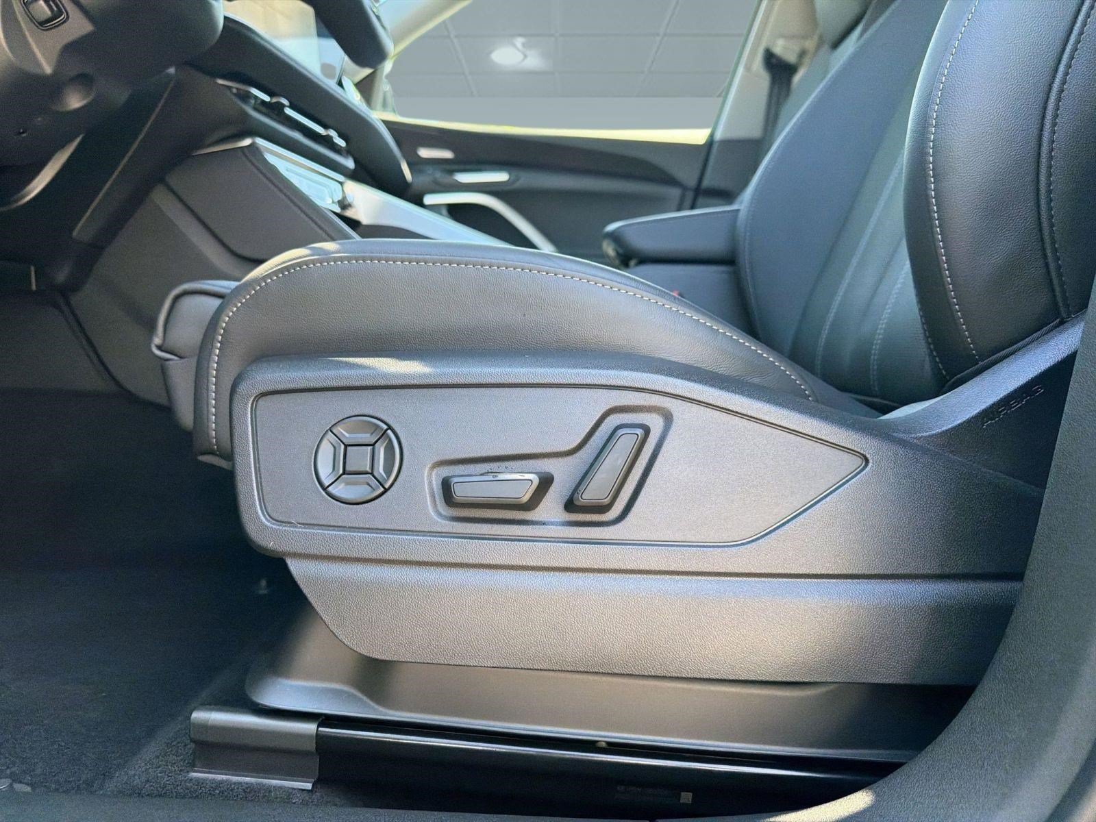 New 2026 Audi Q5 Premium w/ Premium Plus AWD/4WD image 14