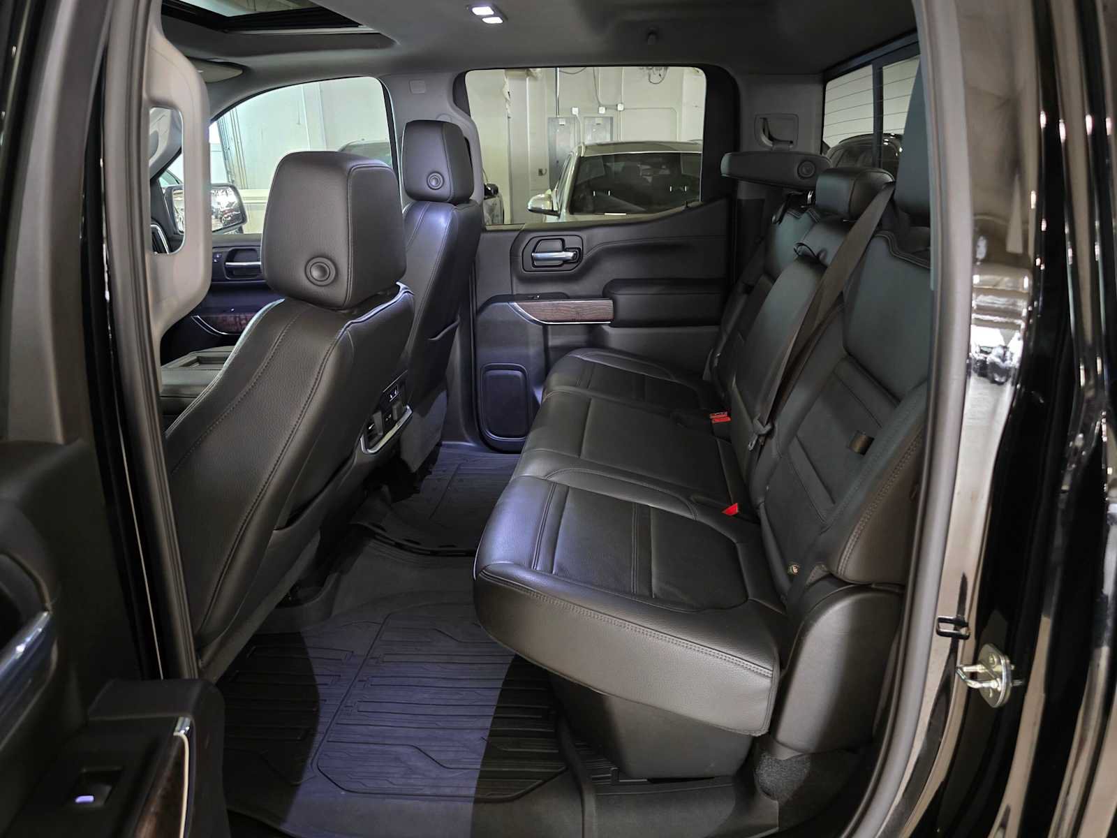 Used 2020 GMC Sierra 1500 Denali w/ Denali Ultimate Package AWD/4WD image 16