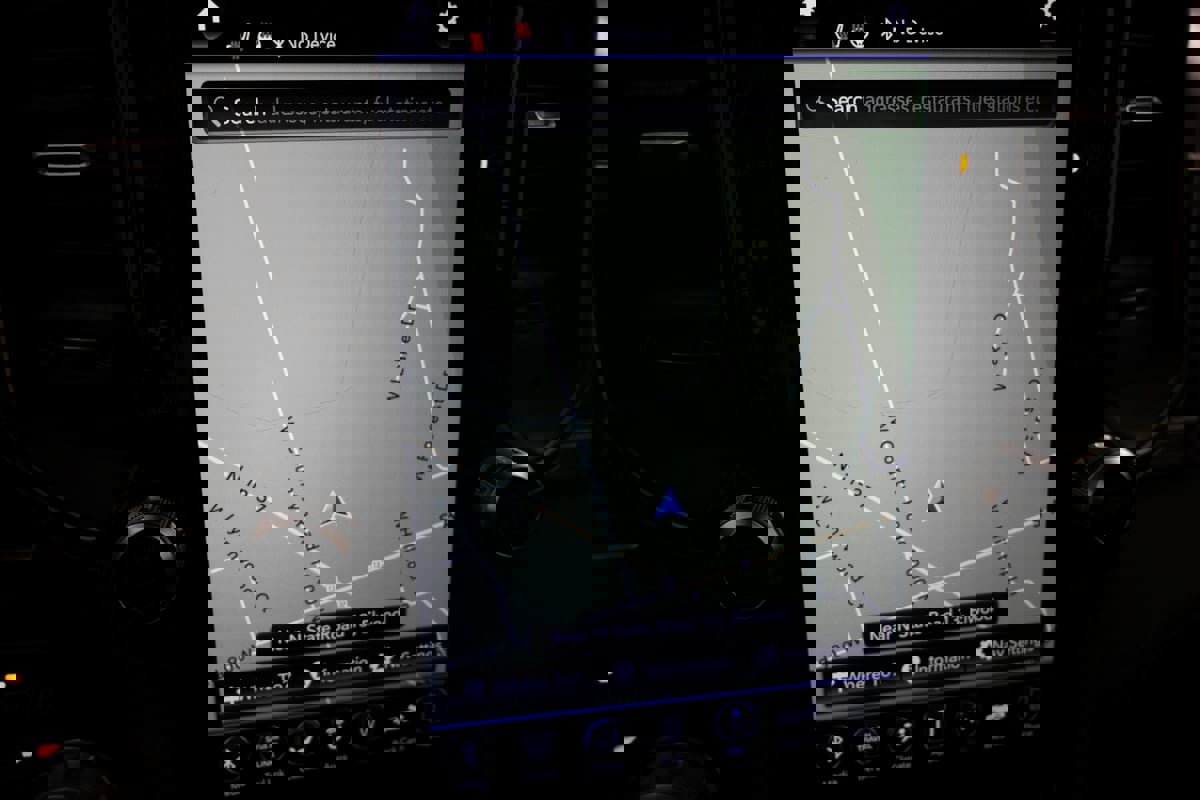 Used 2020 RAM 1500 Limited image 8