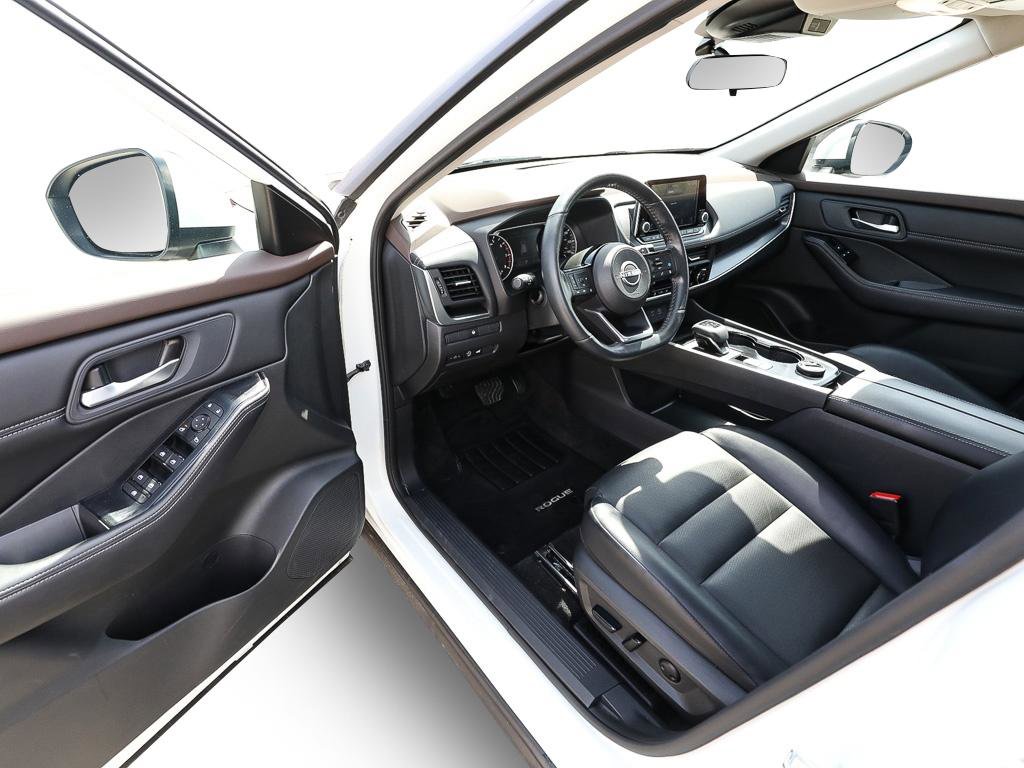 Used 2023 Nissan Rogue SV w/ SV Premium B Package image 11