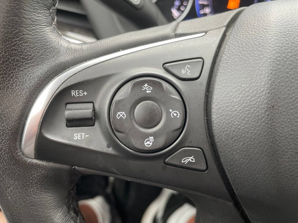 Used 2021 Buick Enclave Avenir w/ Avenir Technology Package AWD/4WD image 26