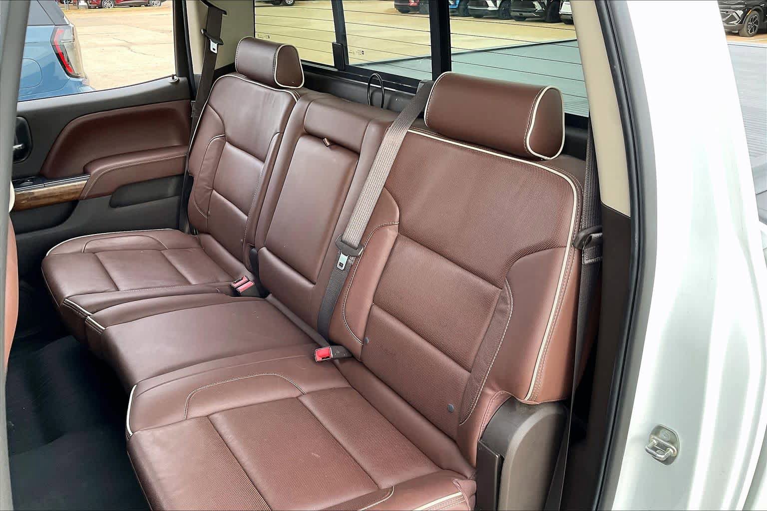 Used 2015 Chevrolet Silverado 2500 High Country w/ Duramax Plus Package AWD/4WD image 21