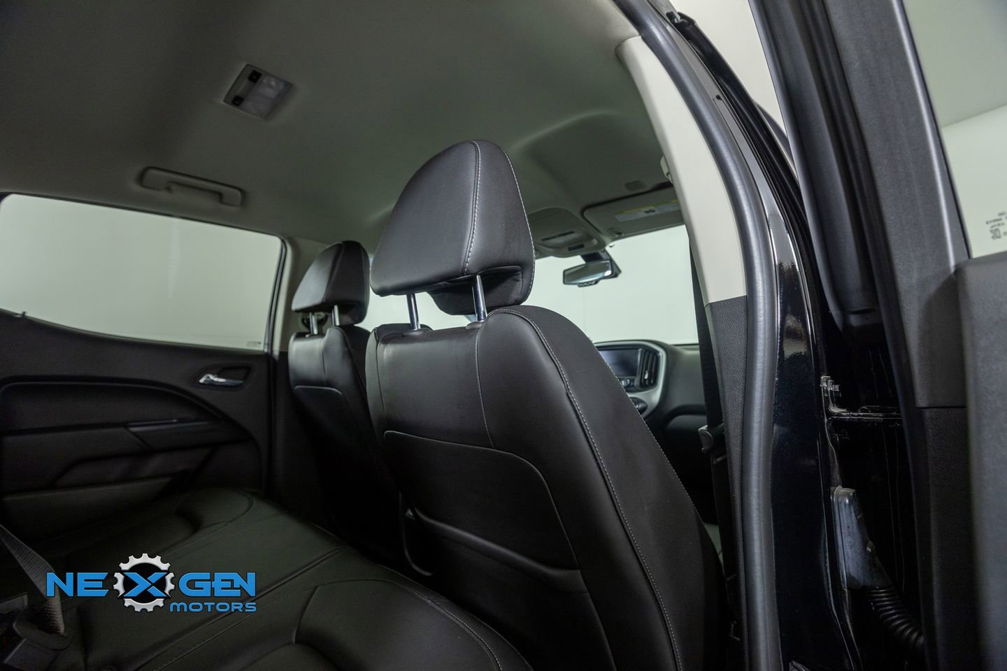 Used 2020 Chevrolet Colorado ZR2 w/ ZR2 Midnight Special Edition image 37