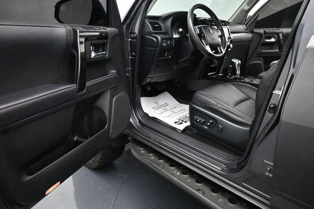 Used 2022 Toyota 4Runner TRD Off-Road Premium w/ Moonroof Package AWD/4WD image 21