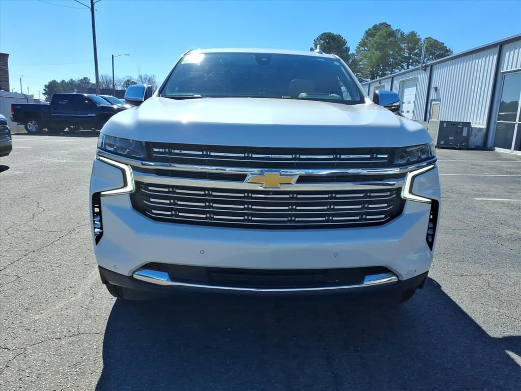 Used 2021 Chevrolet Suburban Premier w/ Premium Package image 2