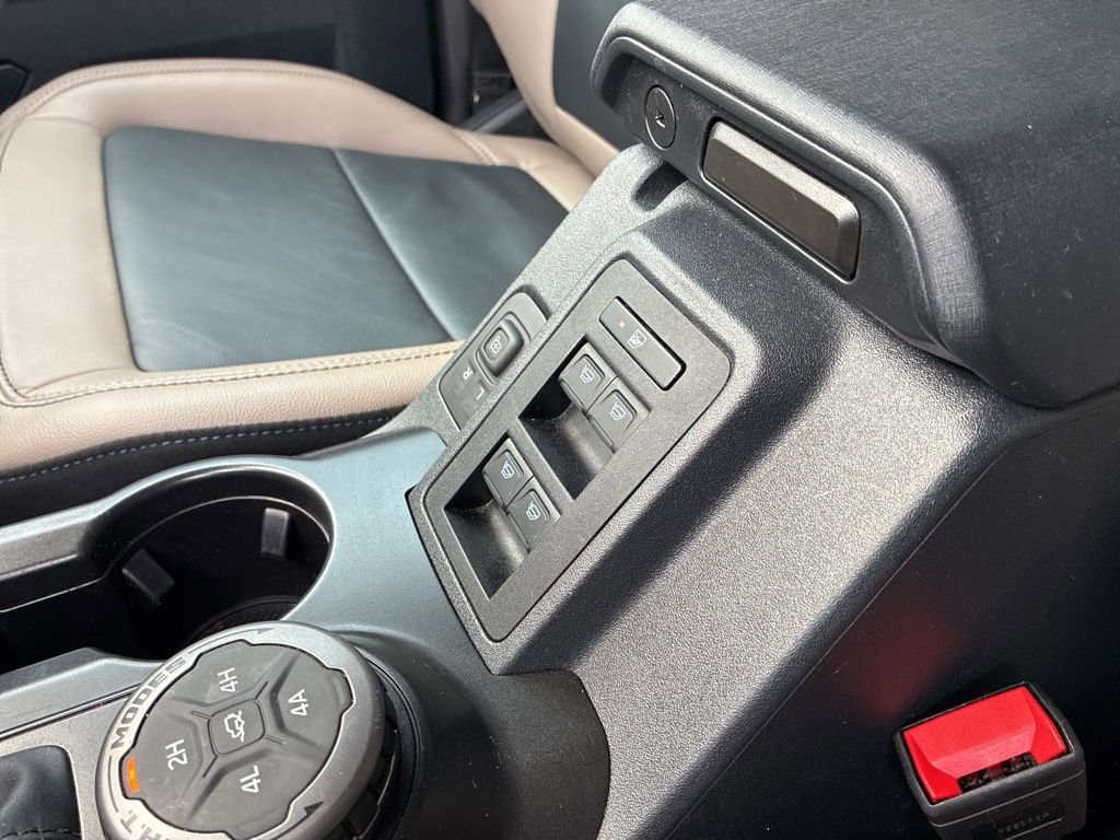 Used 2023 Ford Bronco Wildtrak image 19