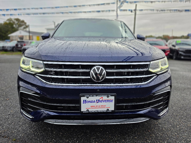 Used 2022 Volkswagen Tiguan SEL R-Line AWD/4WD image 9