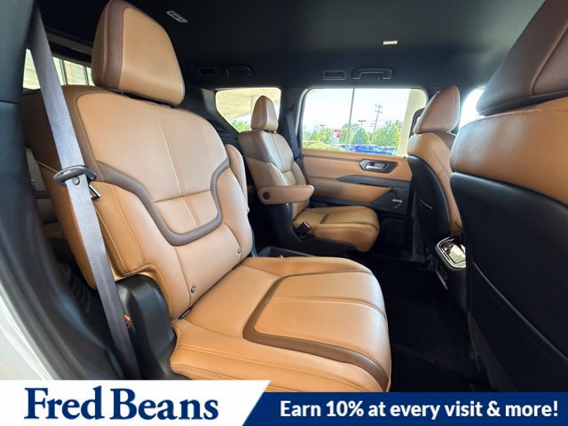 New 2026 Nissan Armada SL w/ Captain's Chari Seat Package AWD/4WD image 13