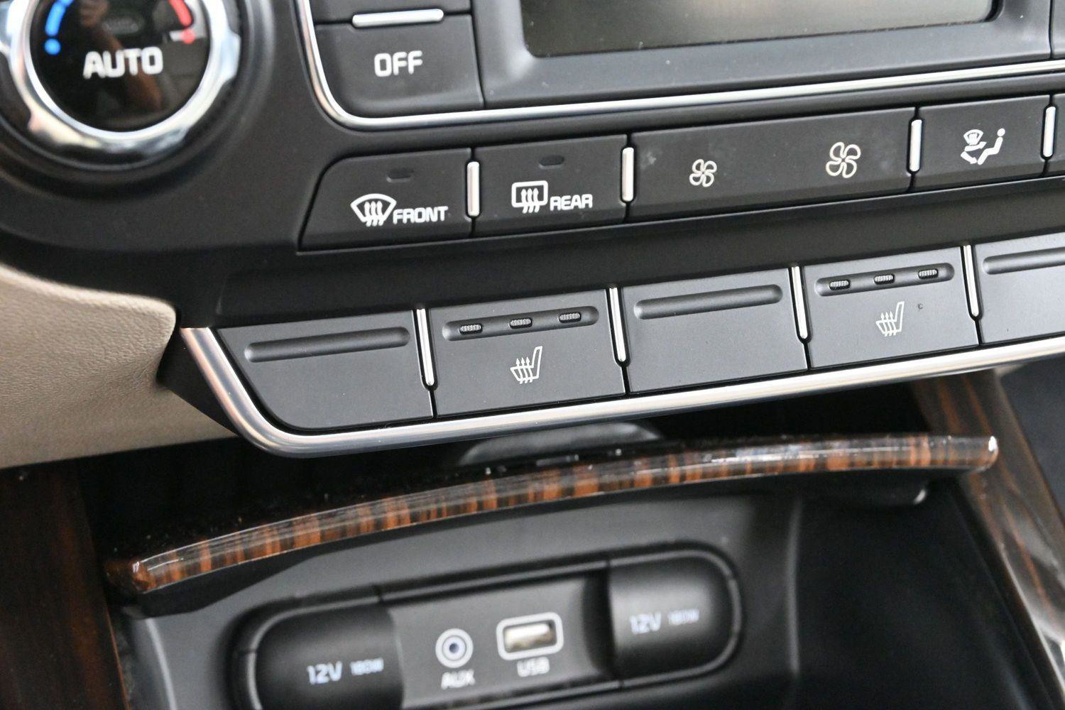 Used 2020 Kia Sorento EX FWD image 24