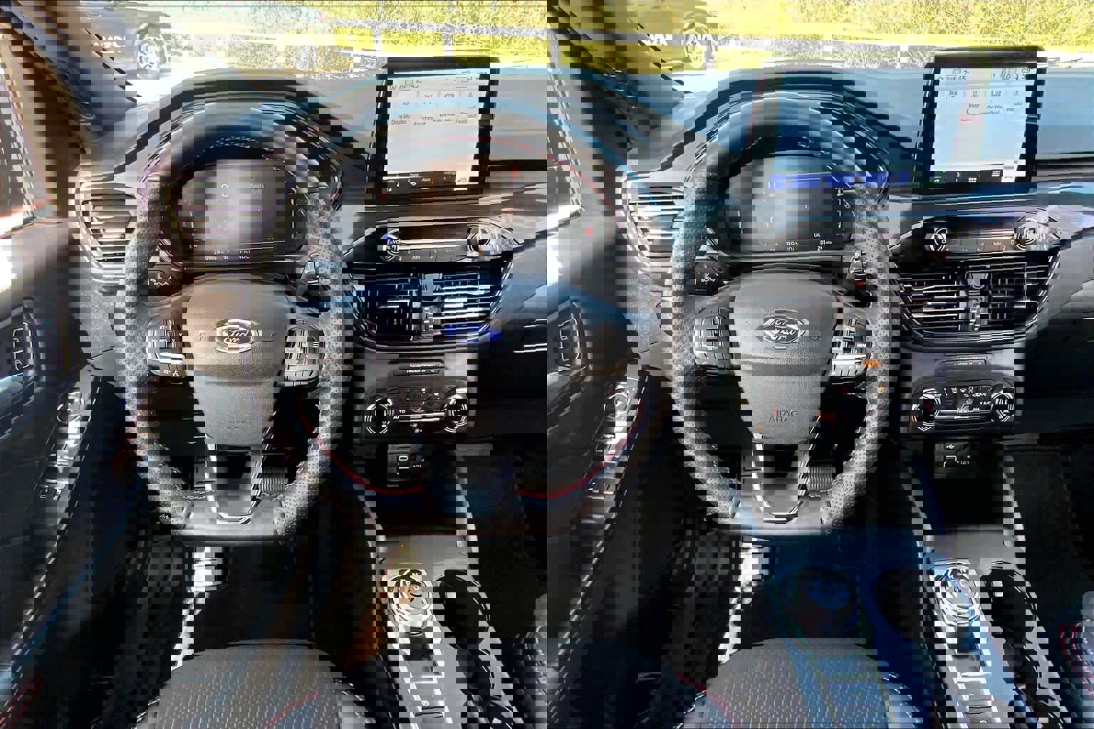 Used 2025 Ford Escape ST-Line image 5