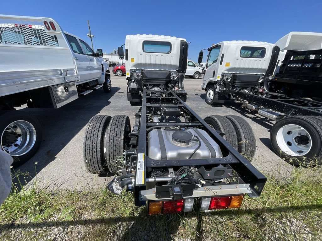 New 2024 Chevrolet Low Cab Forward 5500XG RWD image 4