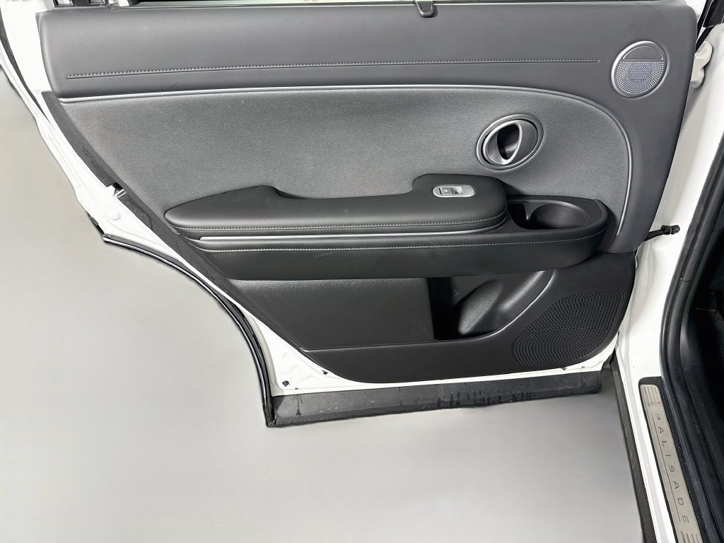 Used 2026 Hyundai Palisade Calligraphy AWD/4WD image 25