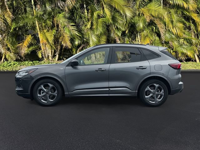 Used 2023 Ford Escape ST-Line w/ Tech Pack #1 FWD image 8