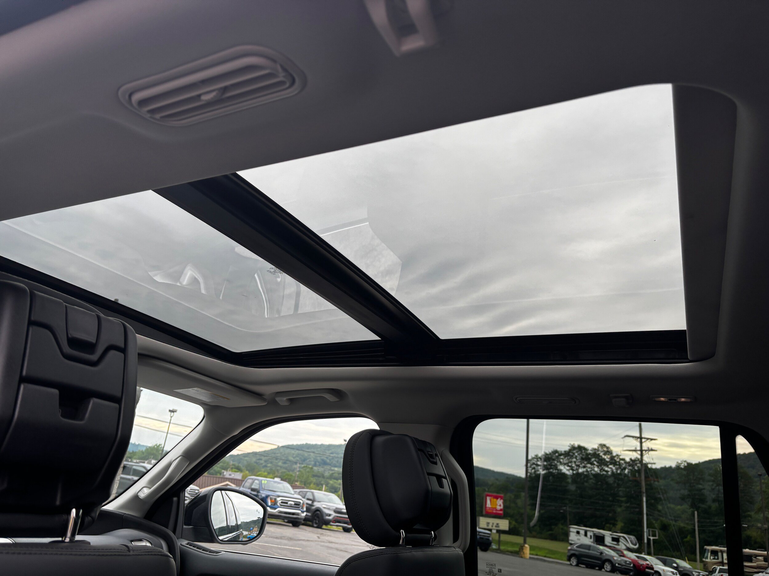 New 2027 Ford Expedition Max Active AWD/4WD image 13