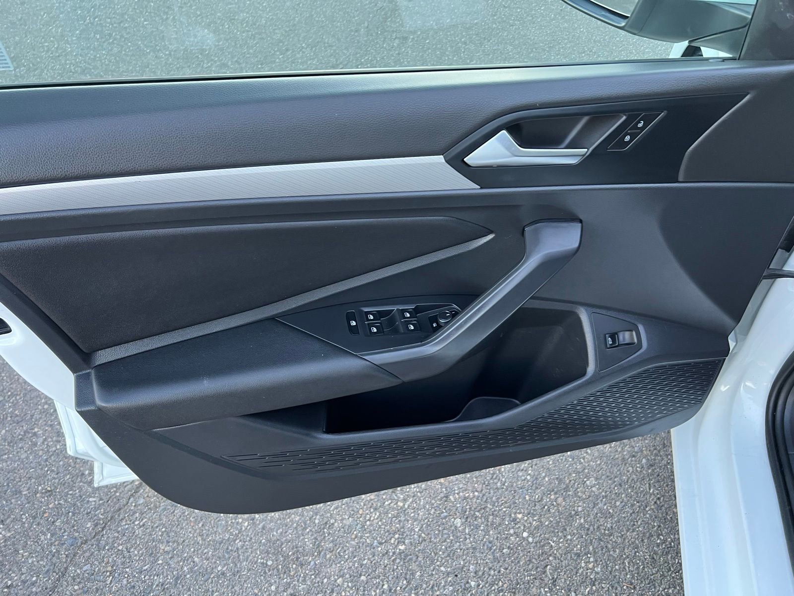 Used 2019 Volkswagen Jetta S w/ Driver Assistance Package image 18