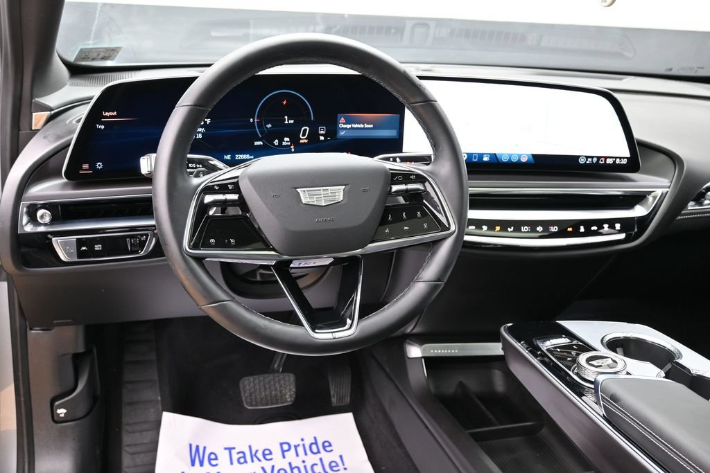 Used 2024 Cadillac Lyriq Tech RWD image 34