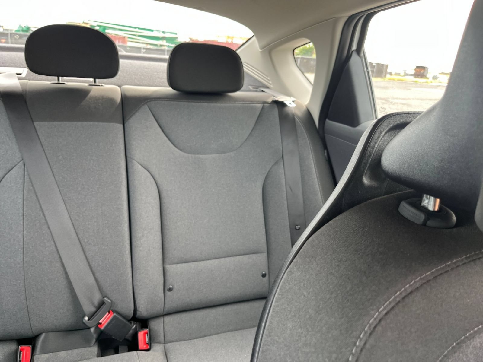 Used 2025 Kia K4 FWD image 31