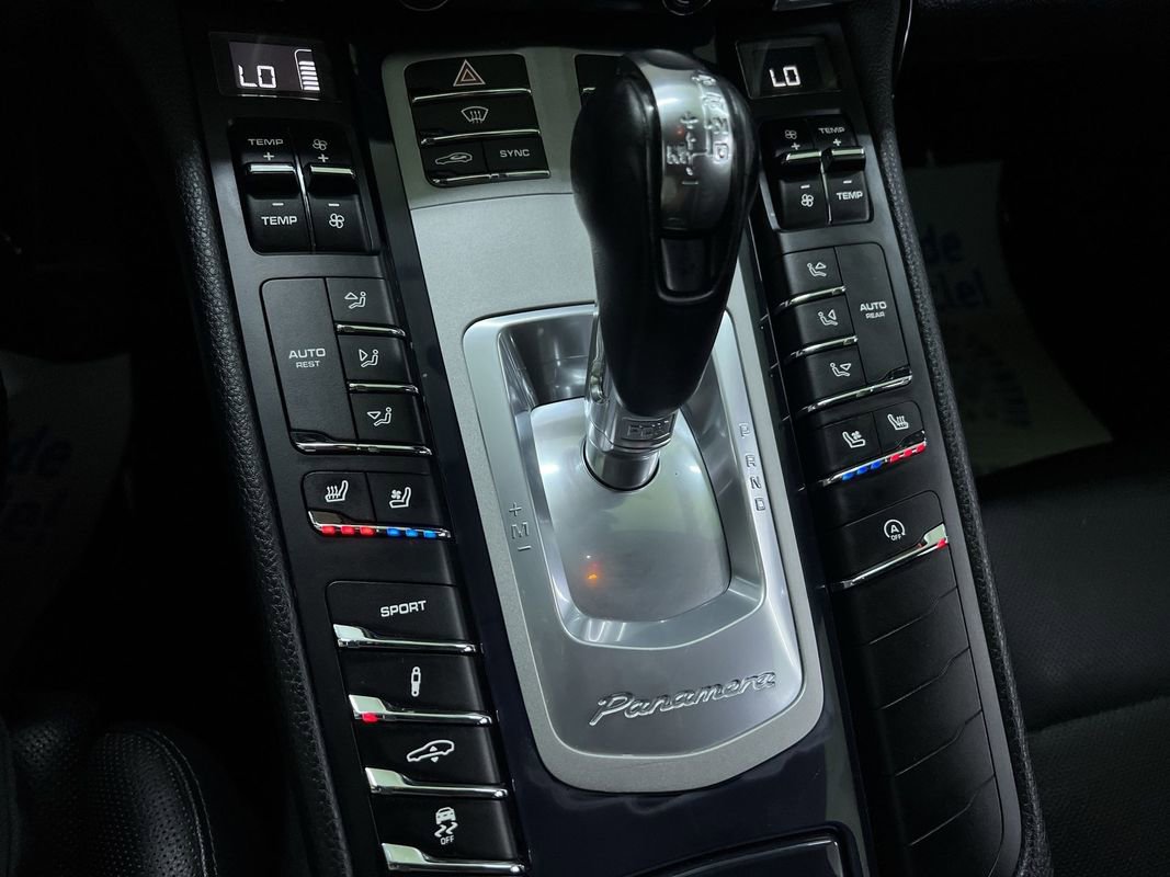Used 2015 Porsche Panamera 4S AWD/4WD image 25